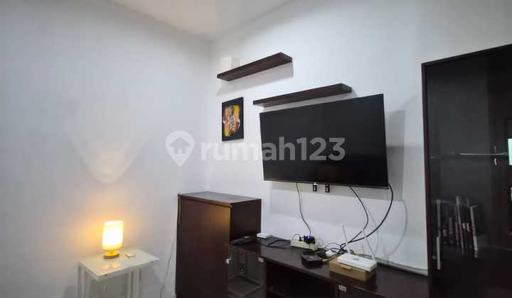 Sewa 1 Bedroom Apartemen Cosmo Mansion Furnish 2