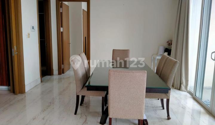 Sewa 2 Bedrooms Apartemen Botanica Furnish