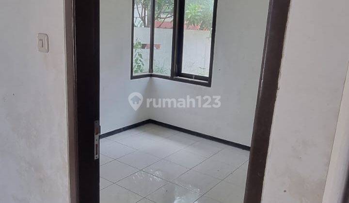 Dijual Rumah Perlu Renov Sedikit Lokasi Perumahan Area Blimbing  2