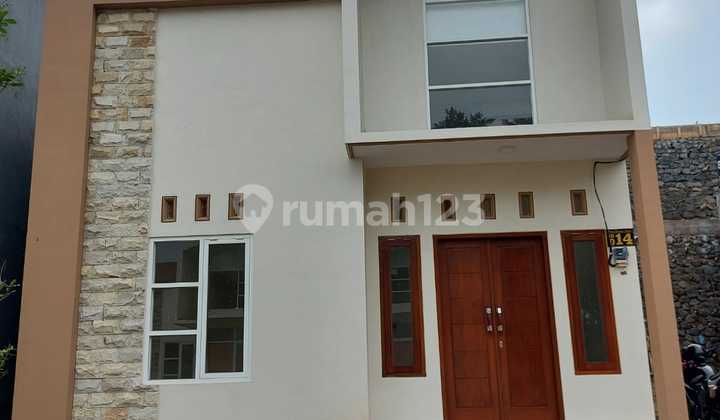 Rumah villa modern dekat Kampus Terbuka Kota Malang 10