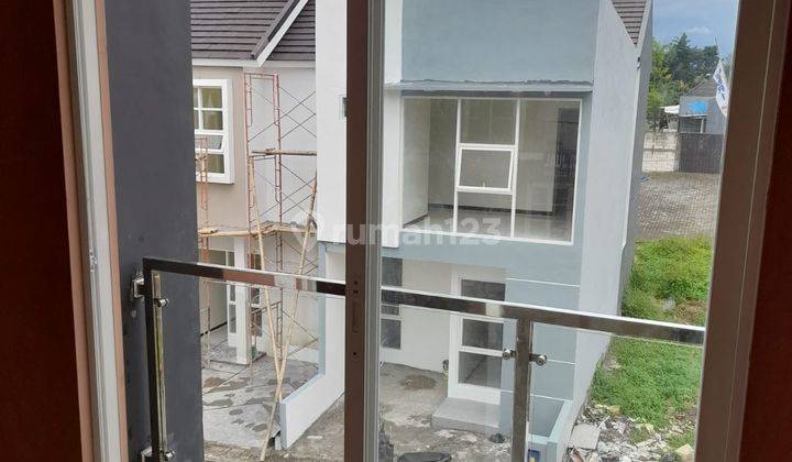 Rumah Modern Siap Huni di Jl. Atletik Tasikmadu 8