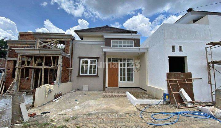 Rumah konsep Villa Lokasi strategis Kedungkandang kota Malang 1