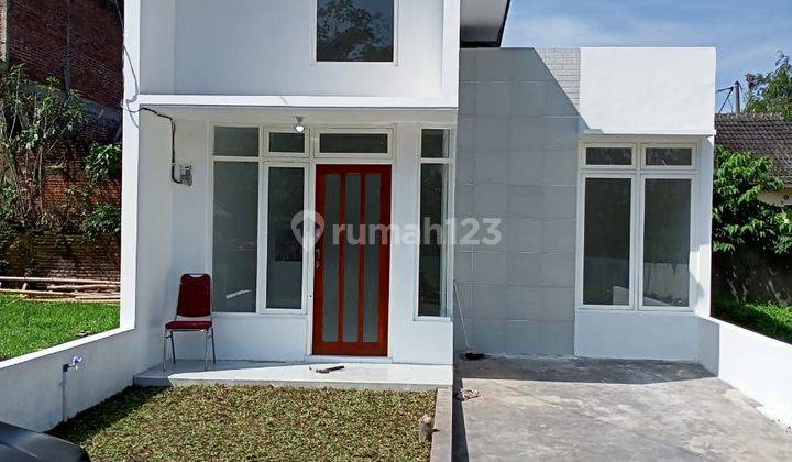 Rumah murah strategis desain Scandinavian di Pakis Malang 1