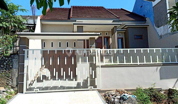 DIJUAL RUMAH  LOKASI JALAN BANDARA PALMERAH CEMOROKANDANG  1