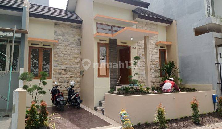 Dijual Rumah Siap Huni Lokasi di Arumba Utama Suhat Dekat Ub 1