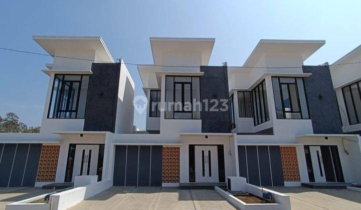 Rumah Villa Ready siap huni Lokasi strategis di Kota Batu 1