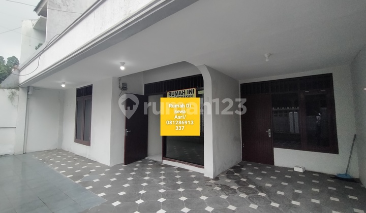 Rumah Bersih Terawat Cantik.. Cocok Untuk Kantor Dan Tempat Tinggal 2