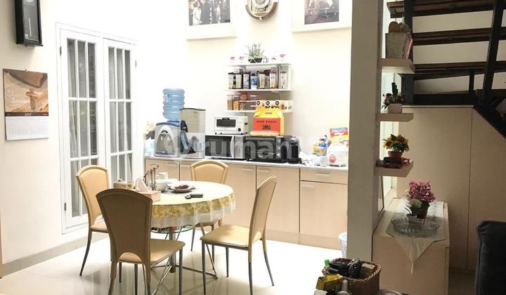 Rumah Baguss... !!! Jual Cepat .. Siap Huni Lokasi Strategis Cocok Untuk Tempat Tinggal Dan Kantor Jarang Ada Rumah Bagus SHM di Tebet 2