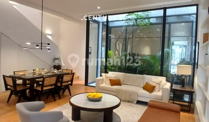 Rumah Baru 3 Lantai Dekat dengan Pintu Tol Pondok Indah Mall 2
