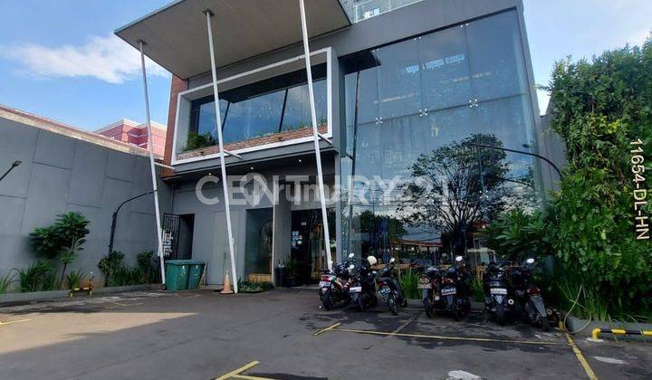 Bangunan Komersil 3 Lantai Cocok Untul Tempat Usaha 2