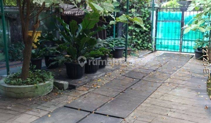 Rumah Luas Dengan Kolam Renang Bisa Untuk Rumah Tinggal Dan Usaha 2