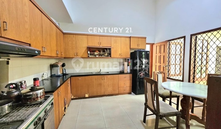 1-Storey House For Quick Sale In A Strategic Location In Lebak Bulus 2