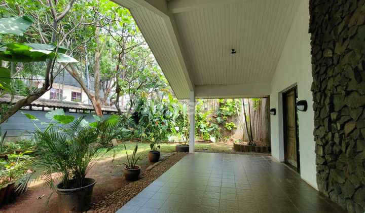 Rumah Luas dan Nyaman di Kemang , Jaksel ( Pr) 2