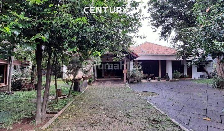 Dijual Rumah Hitung Tanah Lokasi Strategis Di Kebayoran Lama 2