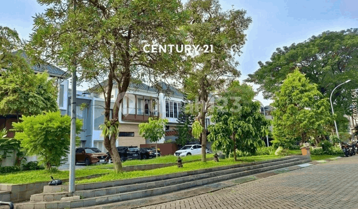 Lokasi Depan Taman Rumah Cantik Masih Ada Halaman Belakang di Kebayoran Bintaro
