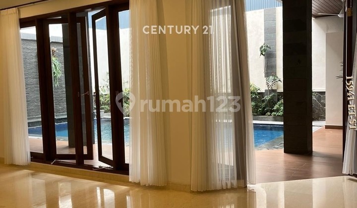 Dijual Rumah Full Renovasi Depan Fasum Dalam Komplek di Lbk Bulus 2