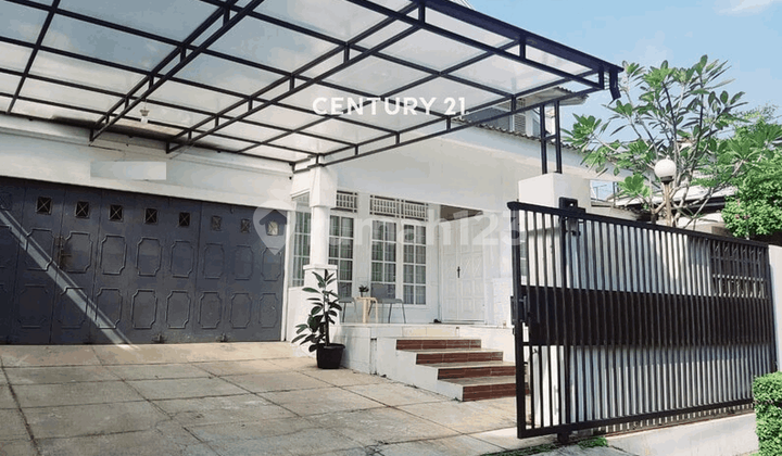 Beautiful House with Stunning Interior in Bintaro Jaya Sector 9