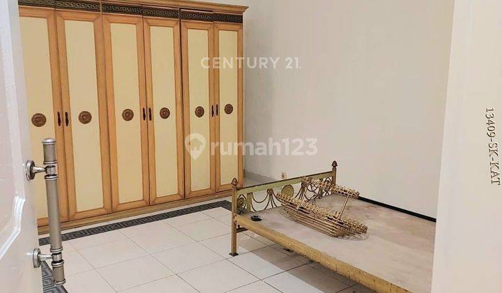 Dijual Rumah Hook Lokasi Strategis Di Simprug Kebayoran  2