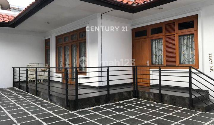 Dijual Rumah Dua Lantai Hommy Siap Huni Di Graha Taman  2