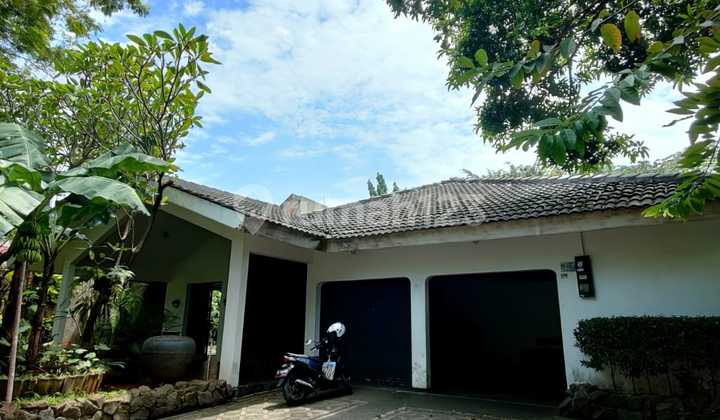 Rumah Luas dan Nyaman di Kemang , Jaksel ( Pr)