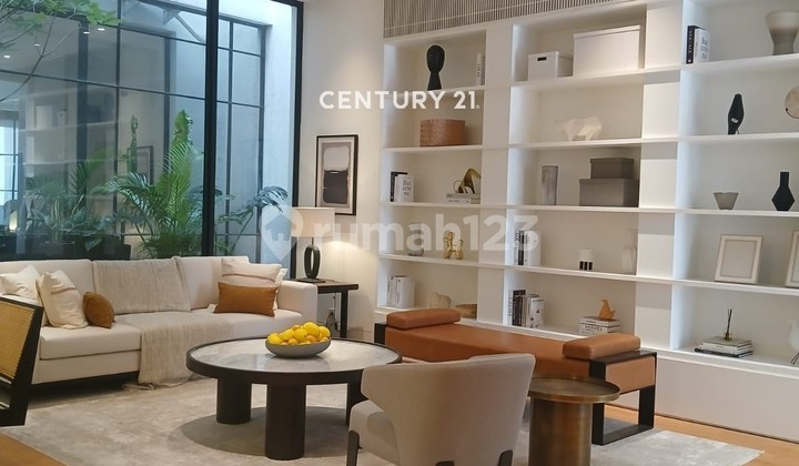 New 3-Story House Near the Toll Gate  Pondok Indah Mall 2