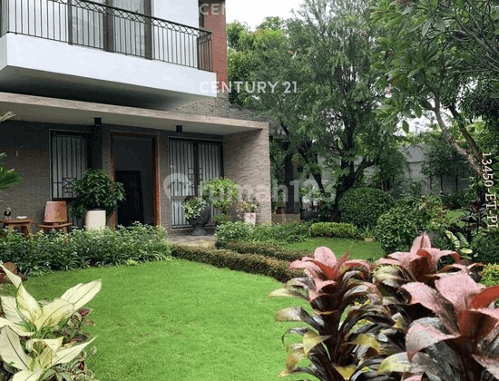 Rumah Cantik Semi Furnished Posisi Kuldesak Di BSD City 2