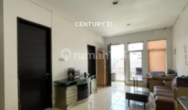For Sale 3-Story Ready-to-Live House In Kebon Jeruk 2