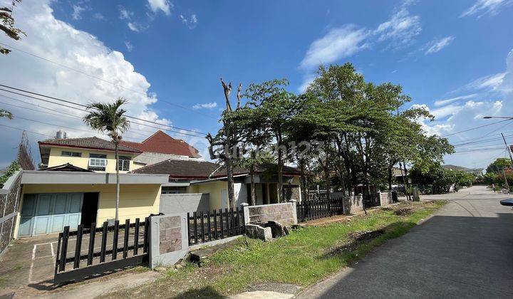 Rumah Besar di Pusat Kota Karawang Barat 2