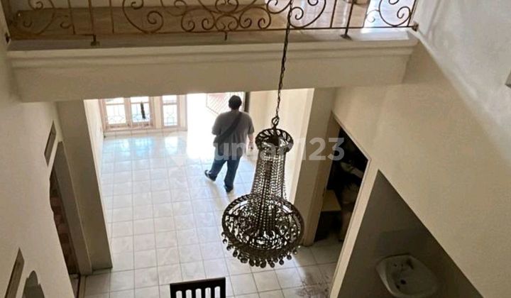 Rumah Cantik 2 Lantai Baru Direnov Murah Di Citra Raya 2