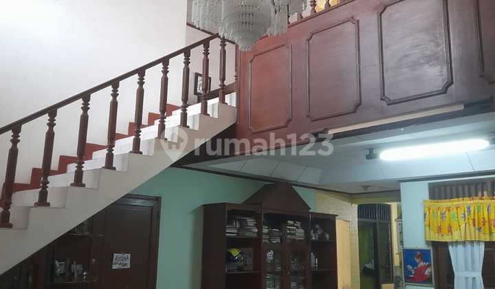 Rumah Dijual. Strategis. Bebas Banjir SHM 2