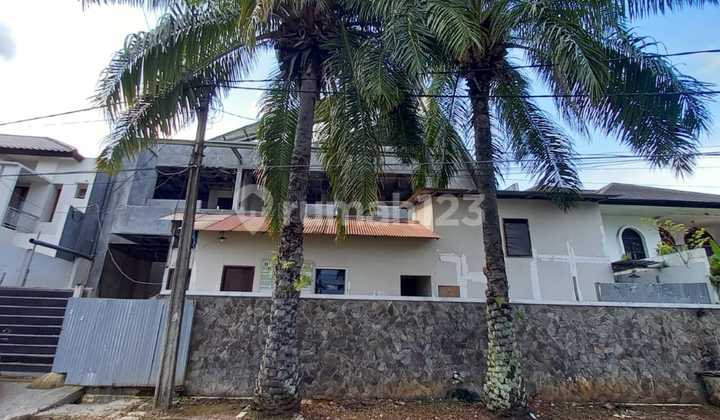 New house ready for occupancy near MRT Lebak Bulus, South Jakarta New house ready for occupancy near MRT Lebak Bulus, South Jakarta