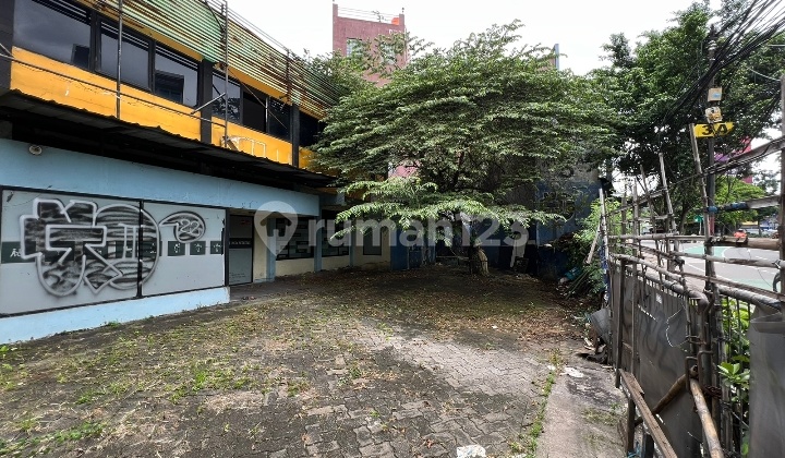 Rumah tua di bawah hrg pasaran di Warung Buncit Jakarta Selatan