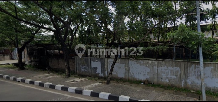 Kavling tanah di pinggir jalan raya Duri Kosambi Jakarta Barat