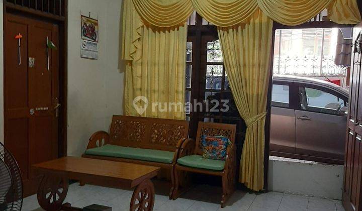 Rumah Siap Huni bagus buat Kost2an dekat mall Pondok indah Jakarta Selatan 2