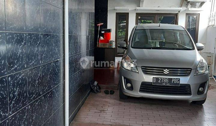 Rumah Siap Huni bagus buat Kost2an dekat mall Pondok indah Jakarta Selatan 1