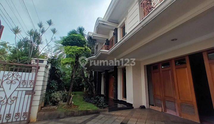 Rumah Modern Nyaman dan Asri di pusat bisnis Pondok Indah Jakarta Selatan 1