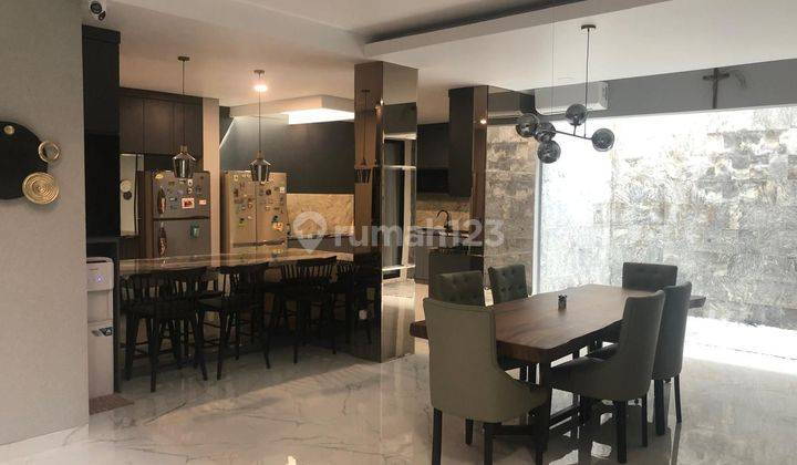 Rumah Modern  Siap Huni Di Dekat Sentra Bisnis Puri Indah Jakarta Barat 2