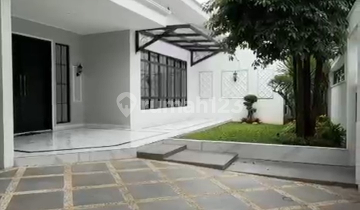 Rumah Siap Huni Dekat Sekolah Internasional Cilandak Jakarta Selatan