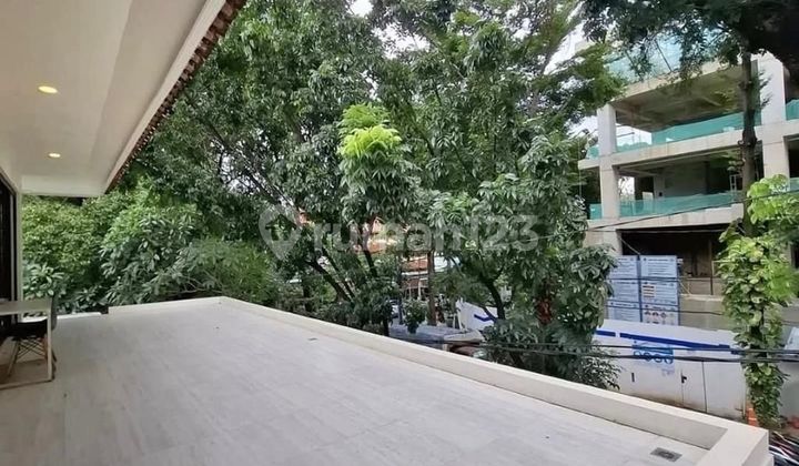 Rumah Siap Huni Open House Hari Sabtu-Minggu Turun Hrg Rp.29m Menjadi Rp.26m Dekat Stadion Gelora Bung Karno Jakarta Selatan