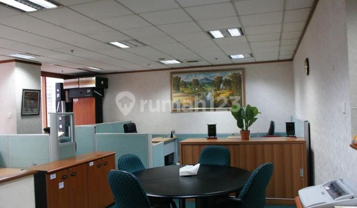 Ruang Usaha Fullfurnished Di Menara Sudirman Office Tower Jakarta Selatan