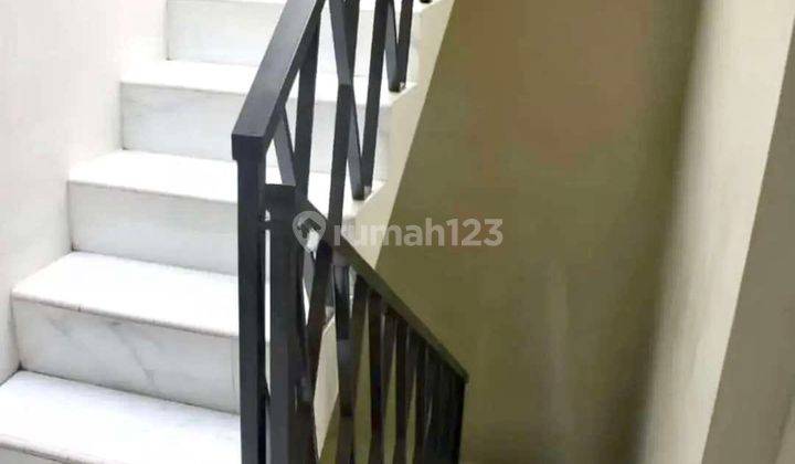 Kost Eksklusif 22 Kamar, Jalan Bunga-bunga Soekarno Hatta 2