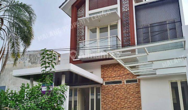 Minimalis Modern 2 Lantai Lokasi Strategis Tidar Bawah 1