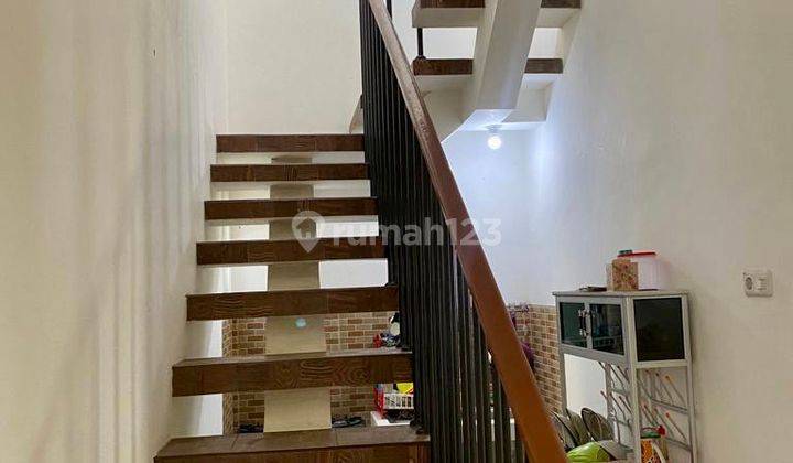  Rumah Minimalis 2 Lantai Dekat NK Cafe Kepuharjo 2