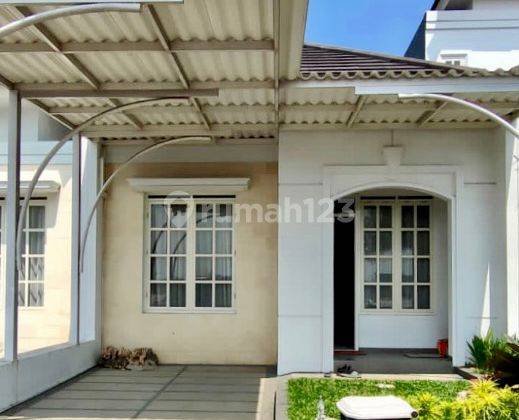 Rumah Modern Konsep Villa, Grand Permata Jingga Sawojajar 1