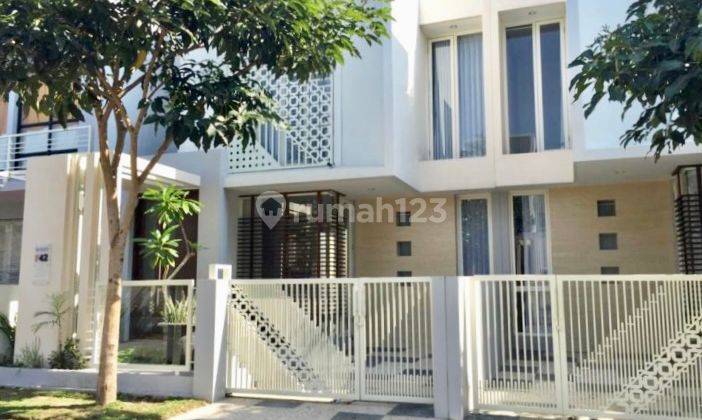 Permata Jingga West Area, Rumah Modern 2 Lantai 4 Kamar 1