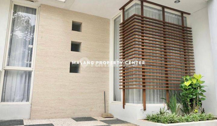 Permata Jingga West Area, Rumah Modern 2 Lantai 4 Kamar 2