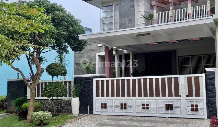 Rumah Mewah Furnished di Araya Greenwood Boulevard Dekat Djati Lounge 1