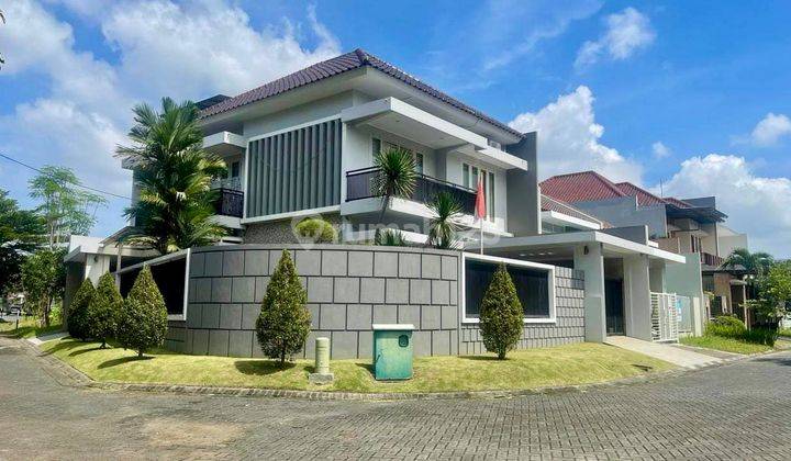 Rumah Furnished Minimalis 2 Lantai Araya Malang Kota 1