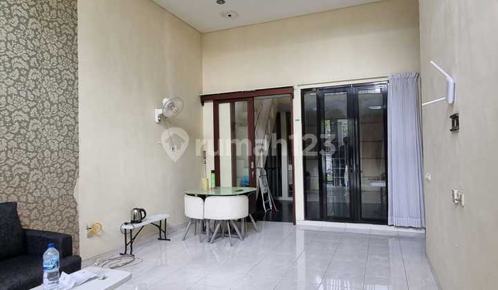 Permata Jingga West Area, Kompleks Mewah Sukarno Hatta 2