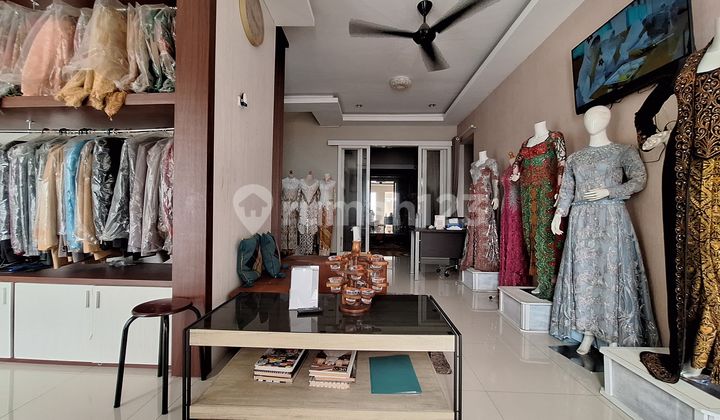 Sawojajar Roadside House, Minimalist 2 Floors 2